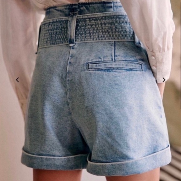 Sezane Rome shorts in Snow Blue - Picture 2 of 6